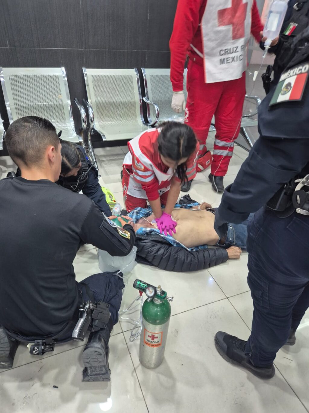 REVIVEN A UN HOMRBE EN LA CENTRAL CAMIONERA